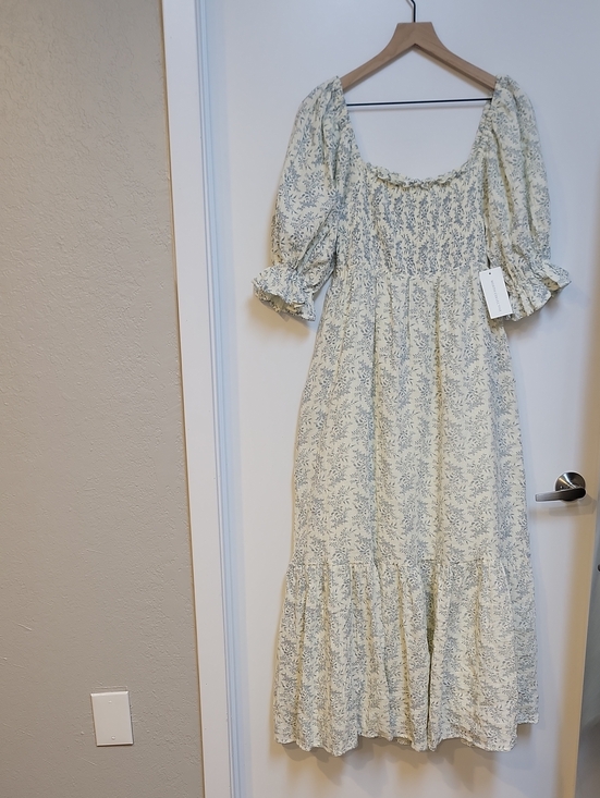 Worth Collective Dresses & Skirts - Livvy Smocked Floral Maxi Dress in Blue Foliage - Bump Friendly